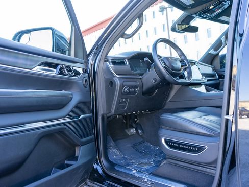 Used 2024 Jeep Grand Wagoneer L 4WD image 14