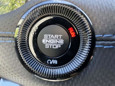 New 2026 Jeep Compass Latitude image 17