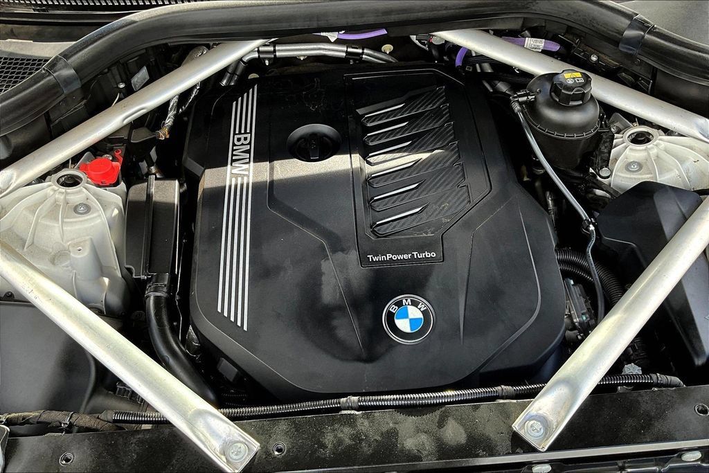 Used 2021 BMW X5 sDrive40i w/ M Sport Package RWD image 32
