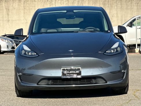 Used 2022 Tesla Model Y Performance image 10