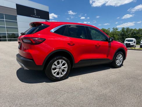Used 2024 Ford Escape Active AWD/4WD image 17