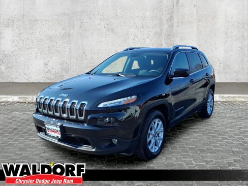 Used 2016 Jeep Cherokee Latitude w/ Comfort/Convenience Group image 5
