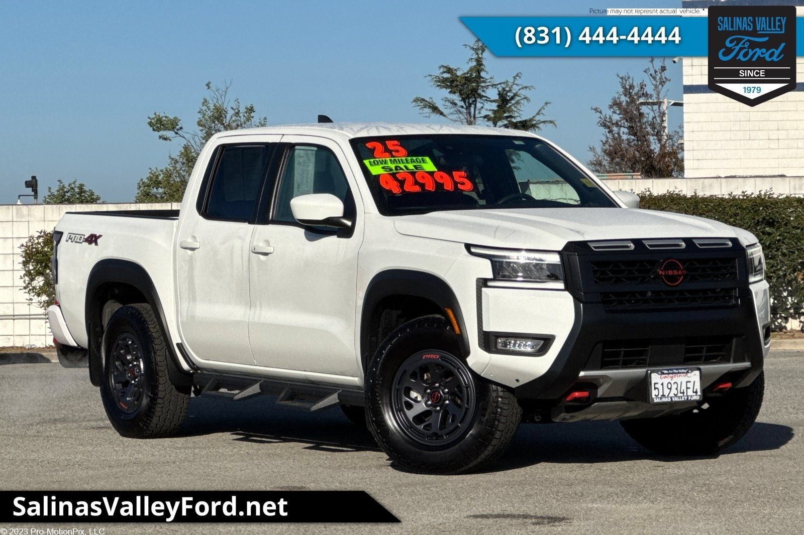 Used 2025 Nissan Frontier PRO-4X w/ Tow Package AWD/4WD image 1