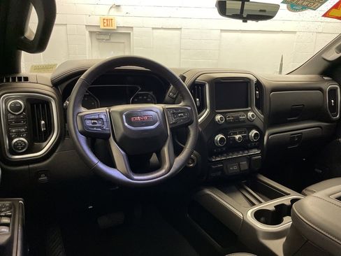 Used 2022 GMC Sierra 2500 AT4 w/ AT4 Preferred Package image 12