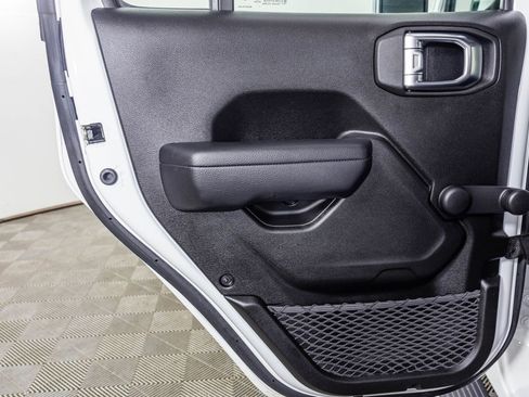 Used 2023 Jeep Gladiator Sport w/ Trailer Tow Package image 36