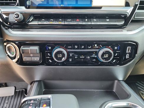 New 2026 Chevrolet Silverado 1500 LTZ w/ LTZ Premium Package image 19