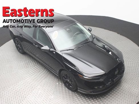 Used 2025 Honda Accord SE image 3