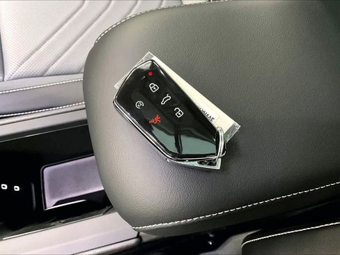 New 2026 Volkswagen Tiguan SE image 34