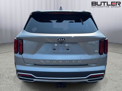 Used 2021 Kia Sorento S FWD image 3