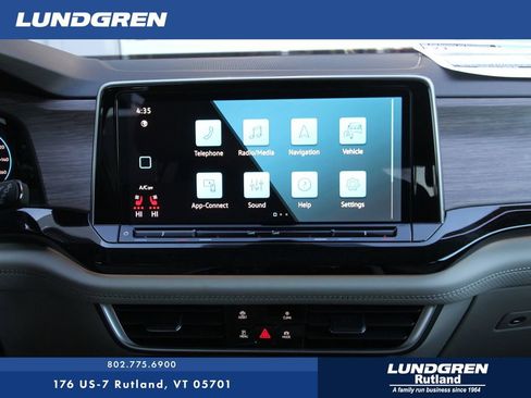 New 2026 Volkswagen Atlas SEL image 4