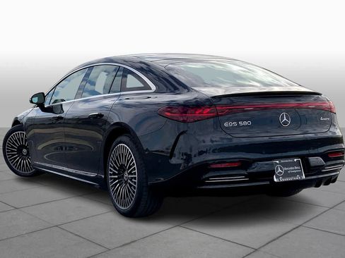 Used 2023 Mercedes-Benz EQS 580 4MATIC Sedan image 4