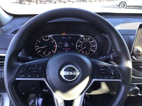 Used 2024 Nissan Altima 2.5 SV image 23