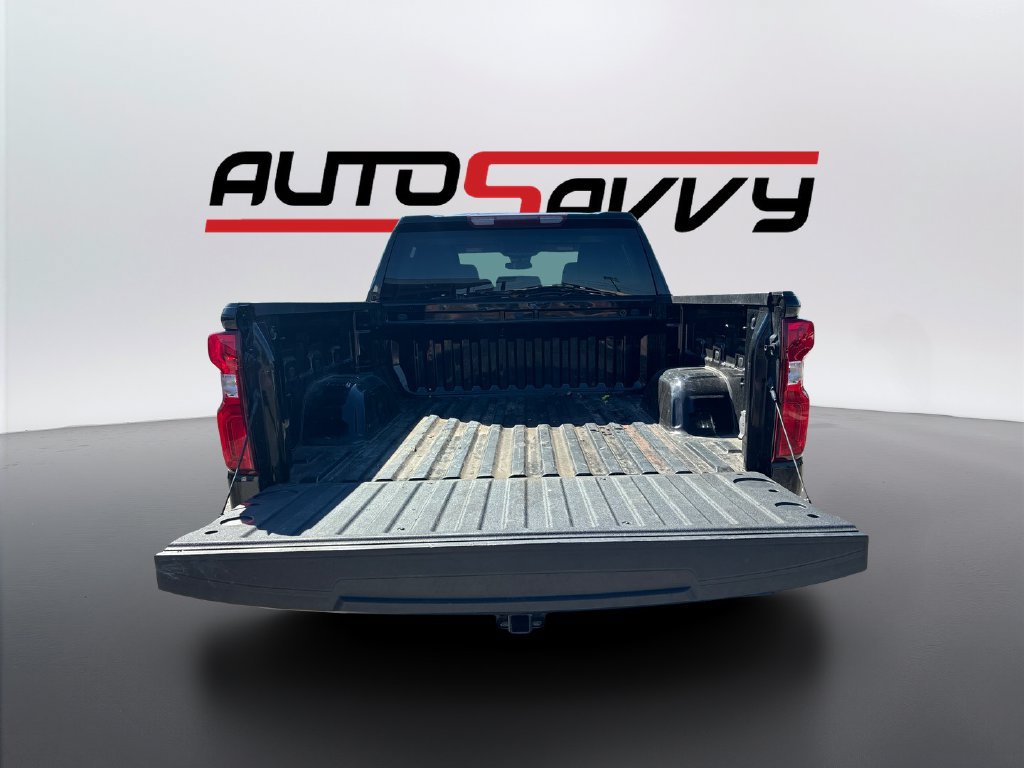 Used 2024 Chevrolet Silverado 1500 RST AWD/4WD image 18
