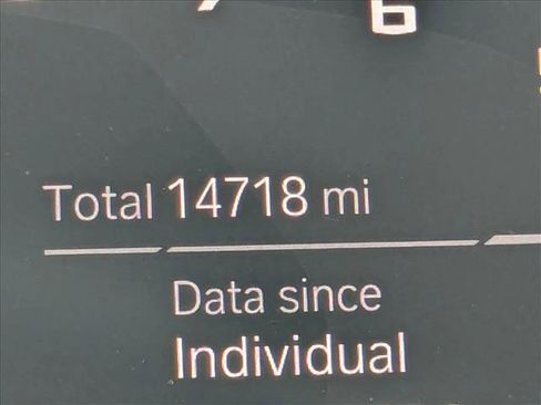 Used 2022 BMW X5 M w/ Competition Package 2 image 8