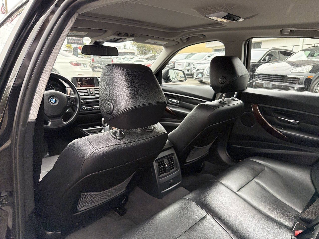 Used 2013 BMW 328i Sedan RWD image 22