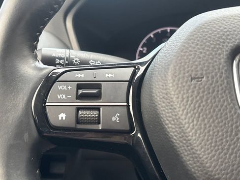 Used 2024 Honda HR-V EX-L image 23