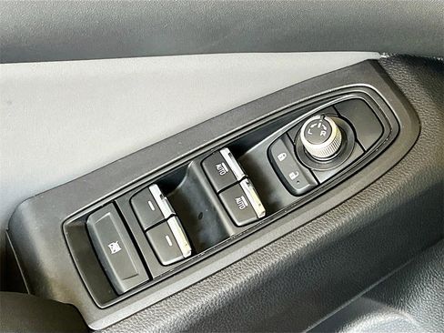 Used 2023 Subaru Ascent Onyx Edition image 17