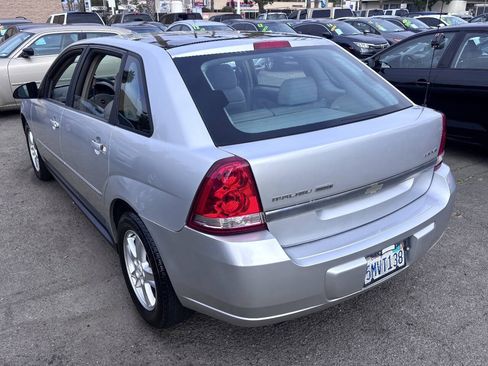 Used 2005 Chevrolet Malibu LS w/ Preferred Equipment Group FWD image 5