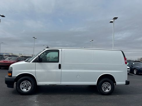 Used 2020 GMC Savana 2500 w/ Driver Convenience Package RWD image 6