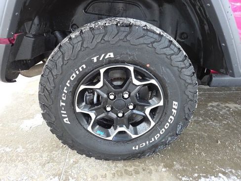 Used 2022 Jeep Wrangler Unlimited Rubicon 4xe w/ Dual Top Group image 72