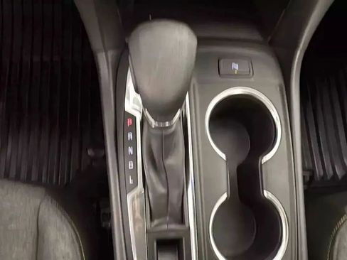 Used 2024 Chevrolet Equinox LT image 22