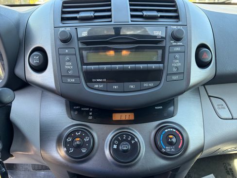 Used 2011 Toyota RAV4 4WD w/ Upgrade Value Pkg image 20