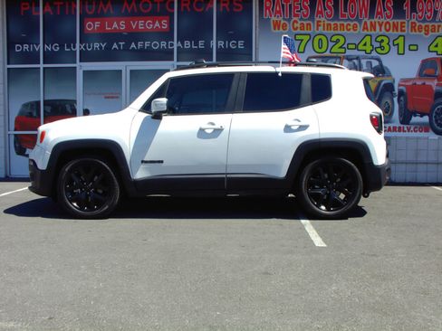 Used 2018 Jeep Renegade Altitude image 1