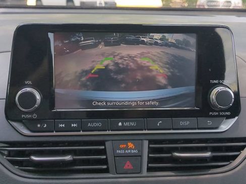 Used 2024 Nissan Altima 2.5 S FWD image 24