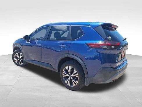 Certified 2022 Nissan Rogue SV w/ SV Premium Package FWD image 7