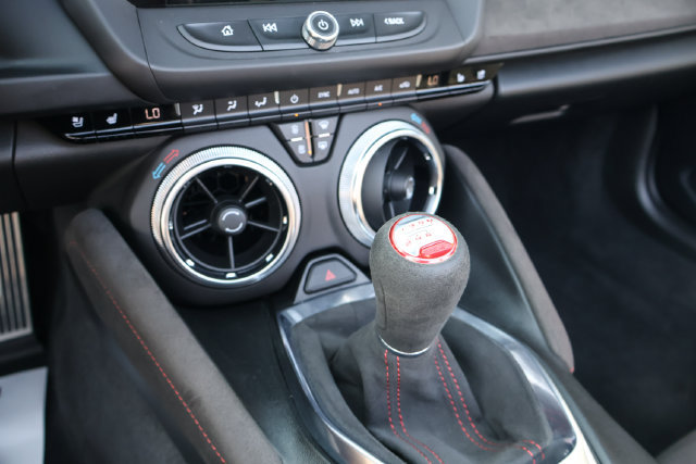 Used 2022 Chevrolet Camaro ZL1 RWD image 12
