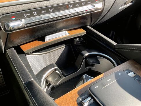 Used 2022 Mercedes-Benz GLS 450 4MATIC image 37