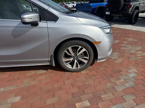 Used 2022 Honda Odyssey Touring image 17