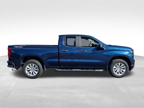 Used 2020 Chevrolet Silverado 1500 Custom w/ Custom Value Package image 7