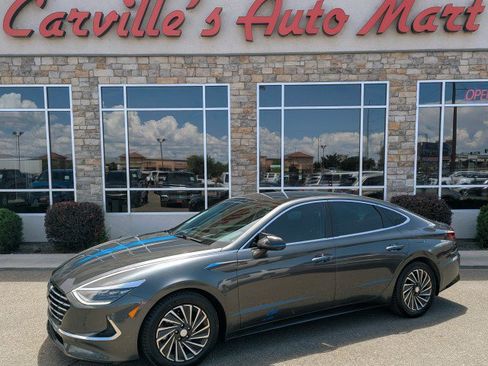 Used 2022 Hyundai Sonata Limited FWD image 1