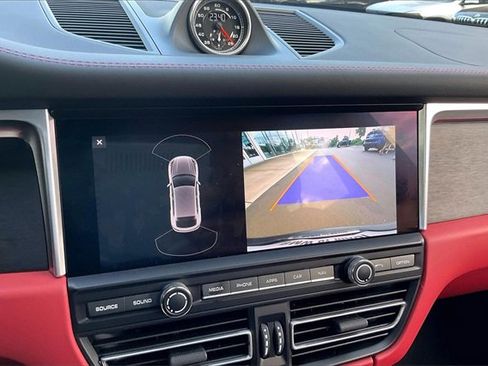 Used 2021 Porsche Macan GTS image 20