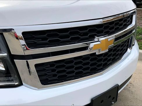 Used 2020 Chevrolet Suburban Premier image 32