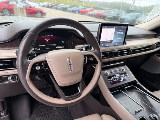 Used 2023 Lincoln Aviator Reserve w/ Equipment Group 201A AWD/4WD image 12