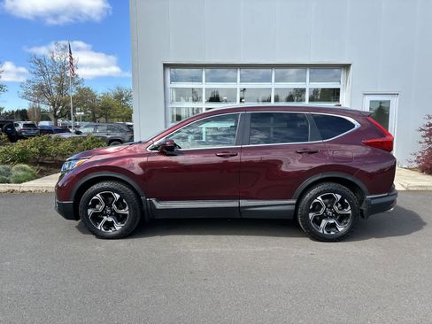 Used 2017 Honda CR-V Touring image 2