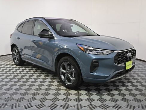 Used 2024 Ford Escape ST-Line w/ Tech Pack #1 image 8