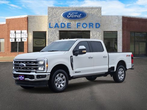 Used 2025 Ford F250 Lariat w/ Chrome Package image 1