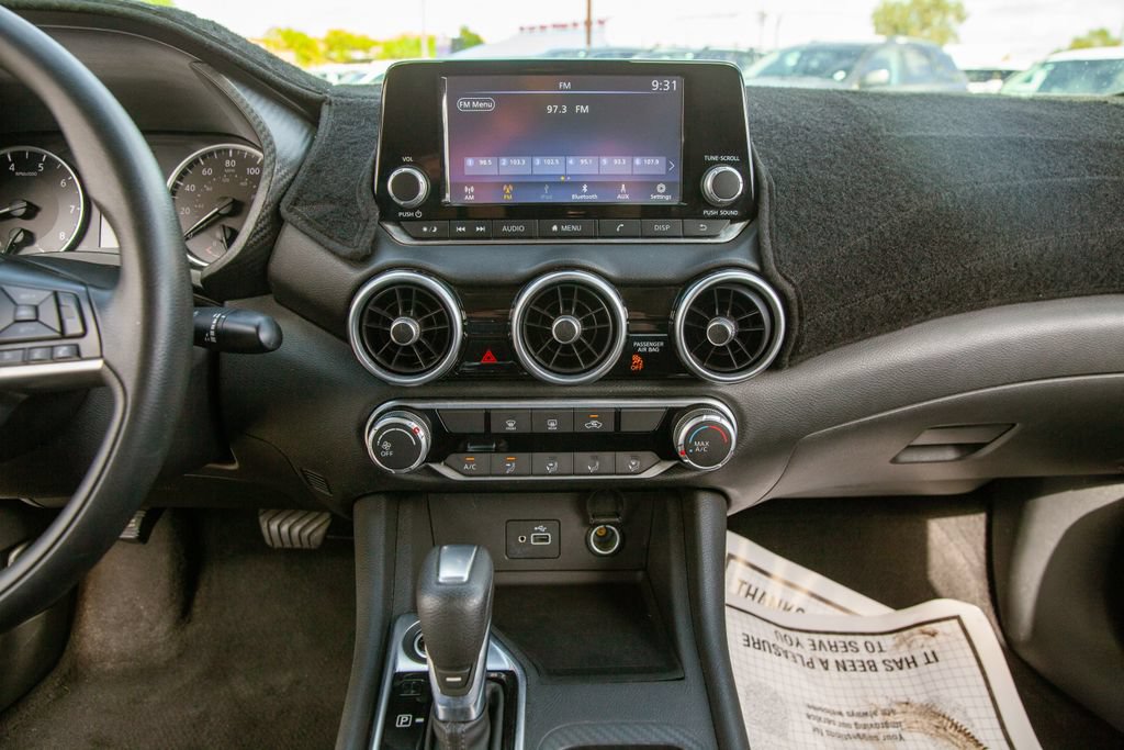 Used 2025 Nissan Sentra SV FWD image 14