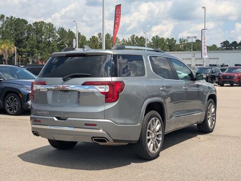 Used 2023 GMC Acadia Denali w/ Denali Technology Package FWD image 2