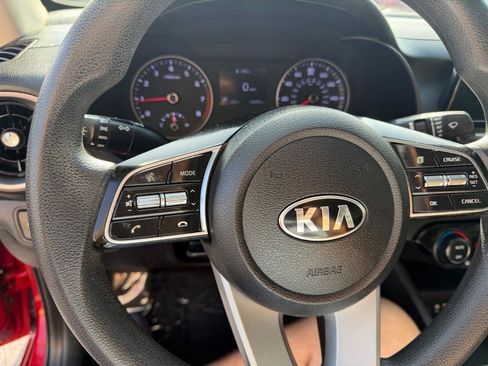 Used 2019 Kia Forte LXS FWD image 28