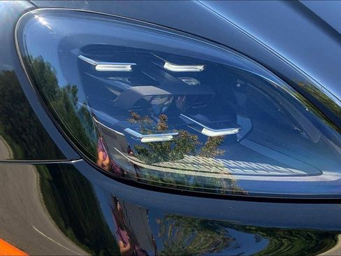 Used 2024 Porsche Cayenne image 86