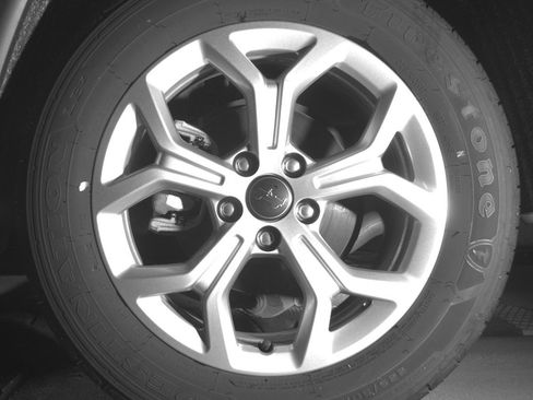 Used 2025 Jeep Compass Latitude image 14