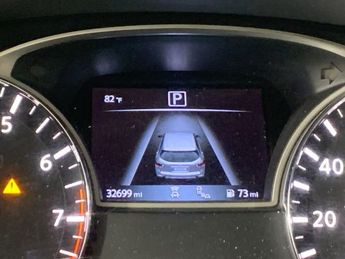 Used 2020 Nissan Pathfinder SV FWD image 23