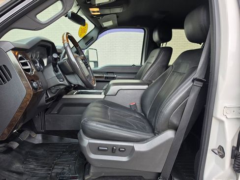 Used 2015 Ford F250 Platinum AWD/4WD image 8