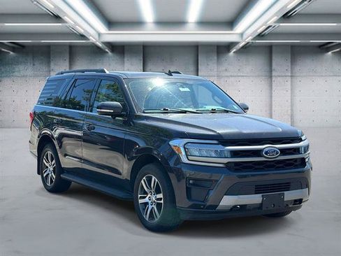 Used 2024 Ford Expedition XLT AWD/4WD image 27