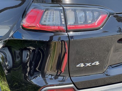 Used 2021 Jeep Cherokee Latitude Lux AWD/4WD image 26