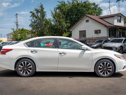Used 2018 Nissan Altima 2.5 SL FWD image 5